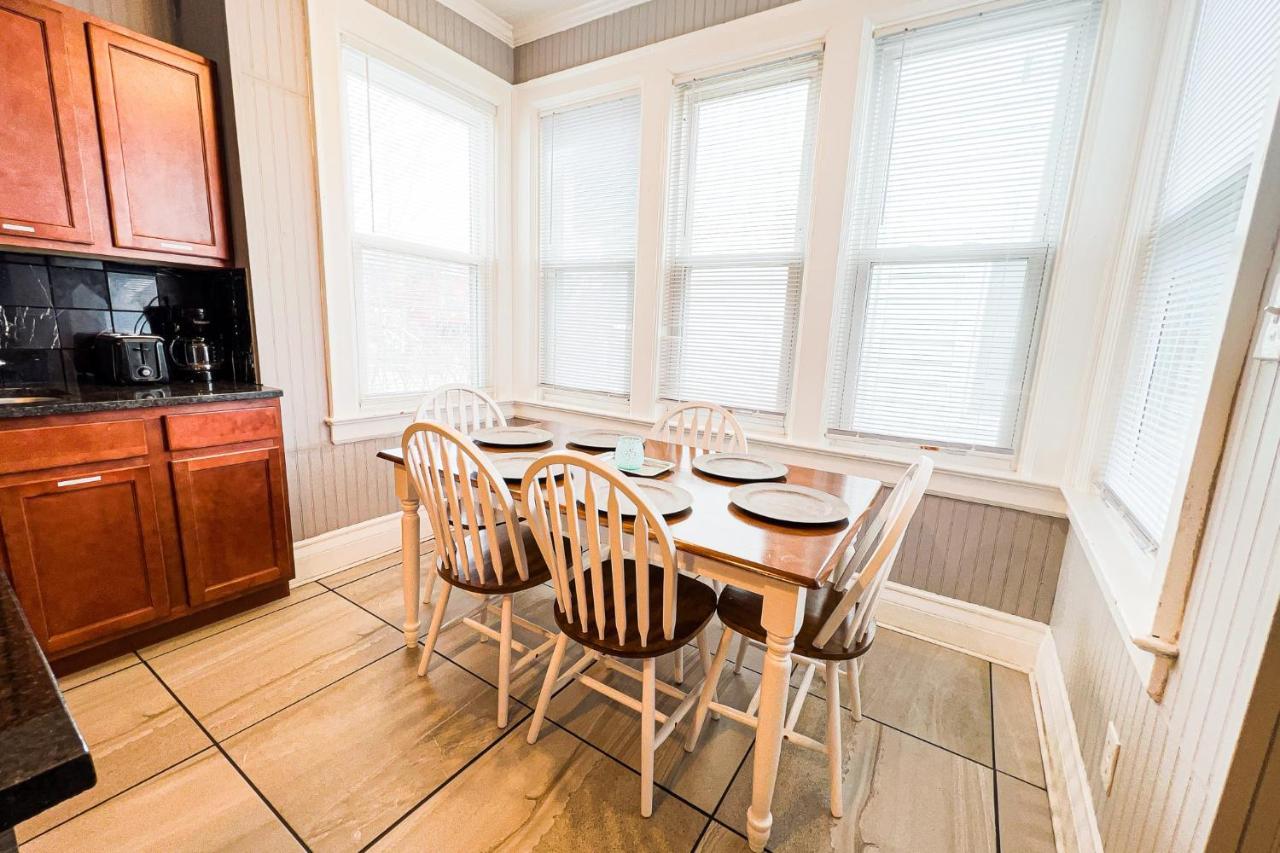 Unique Large 9Br House With 3 Bath Close To The Falls Niagara Falls Luaran gambar